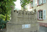 Rubinus - Neumagener Weinschiff1 b replica in de vindplaats Neumagen.jpg